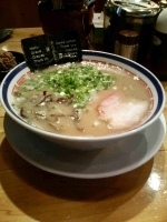 「ラーメン、赤鬼、替え玉1個」@博多長浜らーめん 田中商店の写真