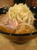 「ラーメン（￥700）、太麺、野菜多め、にんにく多め」@さんばの写真