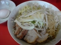 「汁なし（+豚、+生卵）（ヤサイ、ニンニクダブル、魚粉ダブル）」@ラーメン二郎 環七一之江店の写真