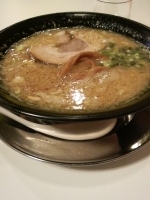 「白湯の醤油ラーメン」@中華麺食堂 日月飯店の写真