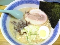 「博多らーめん（￥500替え玉付）バリカタ」@さいたま屋 新宿店の写真