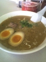 「ラーメン 煮玉子」@長浜ら〜めん とんこつ屋の写真