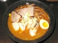 「特製海鮮ラーメン」@まるごと北海道 札幌みそラーメン店の写真