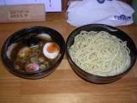 「裏もりそば+中盛+味玉+チャーシュー」@中華そば・特製もりそば 満帆 伊勢崎店の写真