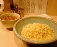 「海老平打ちつけ麺」@ひるがお 新宿御苑店の写真