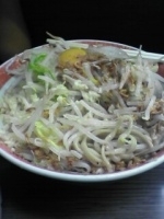 「小豚+汁なし+チーズ（野菜、ニンニク）」@ラーメン二郎 横浜関内店の写真