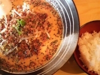 「担々麺（中辛）￥650+ライス（サービス）」@担々麺の写真