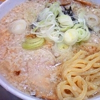 「中華そば 鬼脂 薬味多め （730円）」@らーめん潤 蒲田店の写真