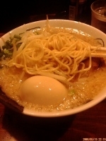 「特とんこつ+味玉（700円+100円=800円）」@らぁめん大山 神田店の写真