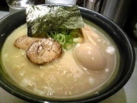 「汐そば（700円）+味付けたまご（100円）+大盛り（100円）」@麺匠 呉屋の写真