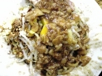 「まぜそば（750円）」@ジャンクガレッジ 東大宮店の写真