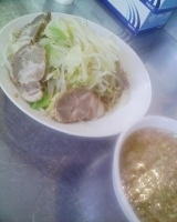 「つけ麺チャーシュー増しニンニク脂多め」@らーめん大 本郷店の写真