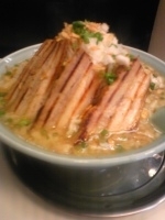 「小豚ラーメン + 大盛（950円）」@らーめん 凌駕の写真