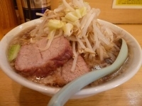 「ラーメン（ニンニクヤサイカラメ）」@ラーメン二郎 荻窪店の写真