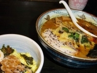 「カレーラーメン（具だくさん雑炊セットつき）」@オリオン食堂の写真