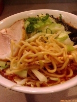 「旨辛スタミナラーメン（ランチサービス大盛）800円」@大手町ラーメンの写真