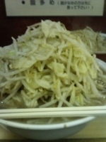 「大（ヤサイタワー・ニンニク少し）」@ラーメン二郎 品川店の写真