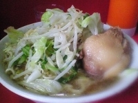 「ぶた入りラーメン（ヤサイ・ニンニク）」@ラーメン二郎 三田本店の写真