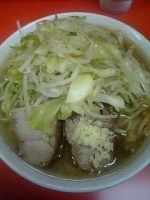 「ラーメン（小） + ニンニク少し」@ラーメン二郎 神田神保町店の写真