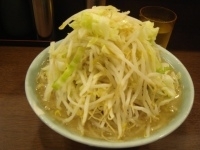「ラーメン（野菜マシマシ）」@ラーメン二郎 池袋東口店の写真