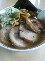 「チャーシューメン+大盛+煮玉子+メンマ」@手打ラーメン 長八の写真