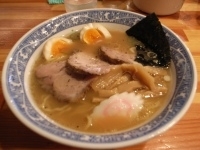 「特製ラーメン」@中華そば 青葉 中野本店の写真