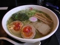 「中華そば（塩）+味付半熟玉子」@ラーメン屋 我礫の写真