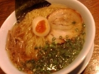 「豚骨醤油らーめん」@ごろう商店の写真