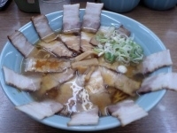 「ダブルチャーシューメン大盛」@名代らーめん 航海屋 新宿店の写真