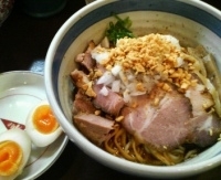 「特製ガーリック油そば」@九段 斑鳩の写真