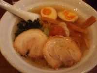 「梅塩らーめん+味玉」@匠屋の写真