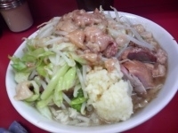 「小豚W にんにくアブラマシマシ」@ラーメン二郎 ひばりヶ丘駅前店の写真