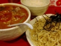 「胡麻珈哩つけ麺（太麺・辛さ普通）750円+切り落としチャーシュー」@桃天花の写真