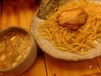 「紫つけ麺 中盛」@つけ麺 紫匠乃 門前仲町店の写真