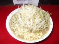 「小ラーメン豚入り（ヤサイニンニク）」@蓮爾 登戸店の写真