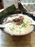 「博多ラーメン まる 替え玉2+チャーハン」@博多ラーメン 高菜の写真