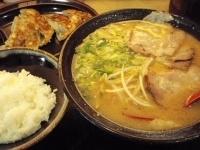 「ぎょーざセット（ラーメン（小）/餃子/ライス） 餃子（ニンニク入」@ラーメン 横綱 松戸店の写真