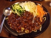 「老北京炸醤麺」@杜記 別館の写真