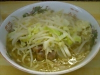 「ラーメン（小） ヤサイニンニク」@ラーメン二郎 品川店の写真
