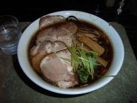 「醤油チャーシューメン  大盛」@らーめん愉悦処 鏡花の写真