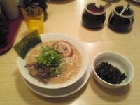 「ラーメン」@博多長浜らーめん ぼたん 笹塚店の写真