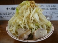 「ラーメン（ヤサイマシマシニンニクカラメ）」@ラーメン大 西荻店の写真