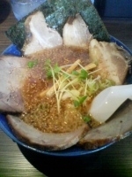 「Wチャーシュー醤油（黒）」@橙ヤ 本店の写真