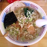 「05 正油らーめん（600円）+23 煮玉子（100円）=700」@ハングリードラゴンの写真