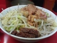 「汁なし（全マシ・魚粉ダブル） +生たまご」@ラーメン二郎 環七一之江店の写真