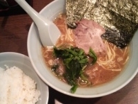 「ラーメン 並￥650+ライス（サービス）」@麺家 黒の写真