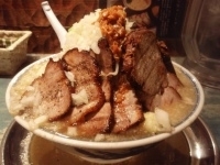 「角ふじバカブタラーメン大盛」@麺屋こうじの写真