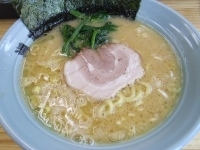 「ラーメン・並」@横浜ラーメン 湘家 江木店の写真