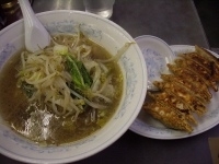 「たんめん+ぎょうざ」@三幸苑の写真