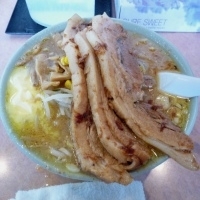 「味噌チャシューメン 1050円 + バター 50円」@サッポロラーメン羆 龍舞店の写真